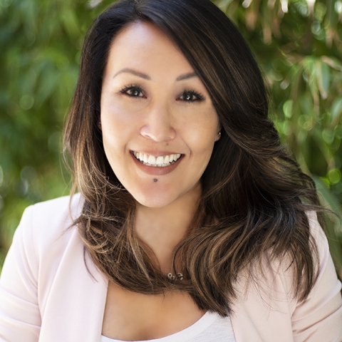Bio: Cathy Song Novelli is Senior Vice President, Marketing + Communications at Hubilo, the all-in-one hybrid event platform designed to drive deep engagement.